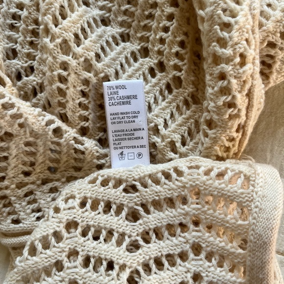 Women’s James Perse Wool/Cashmere Knit Top. Size 2 or XS-Small. - Picture 5 of 6